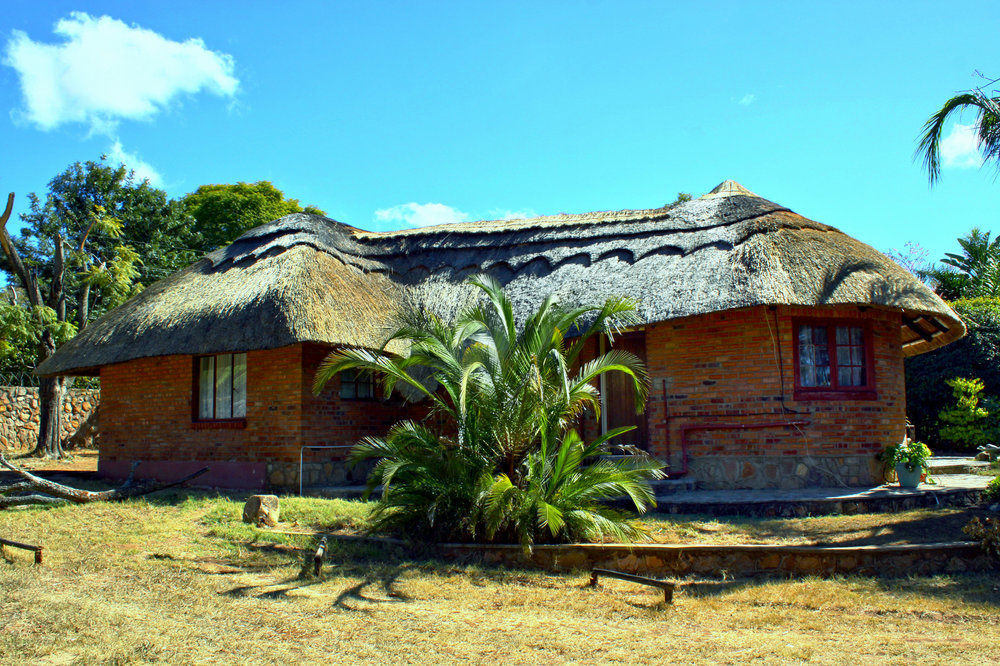 Entabeni Lodge ブラワヨ エクステリア 写真